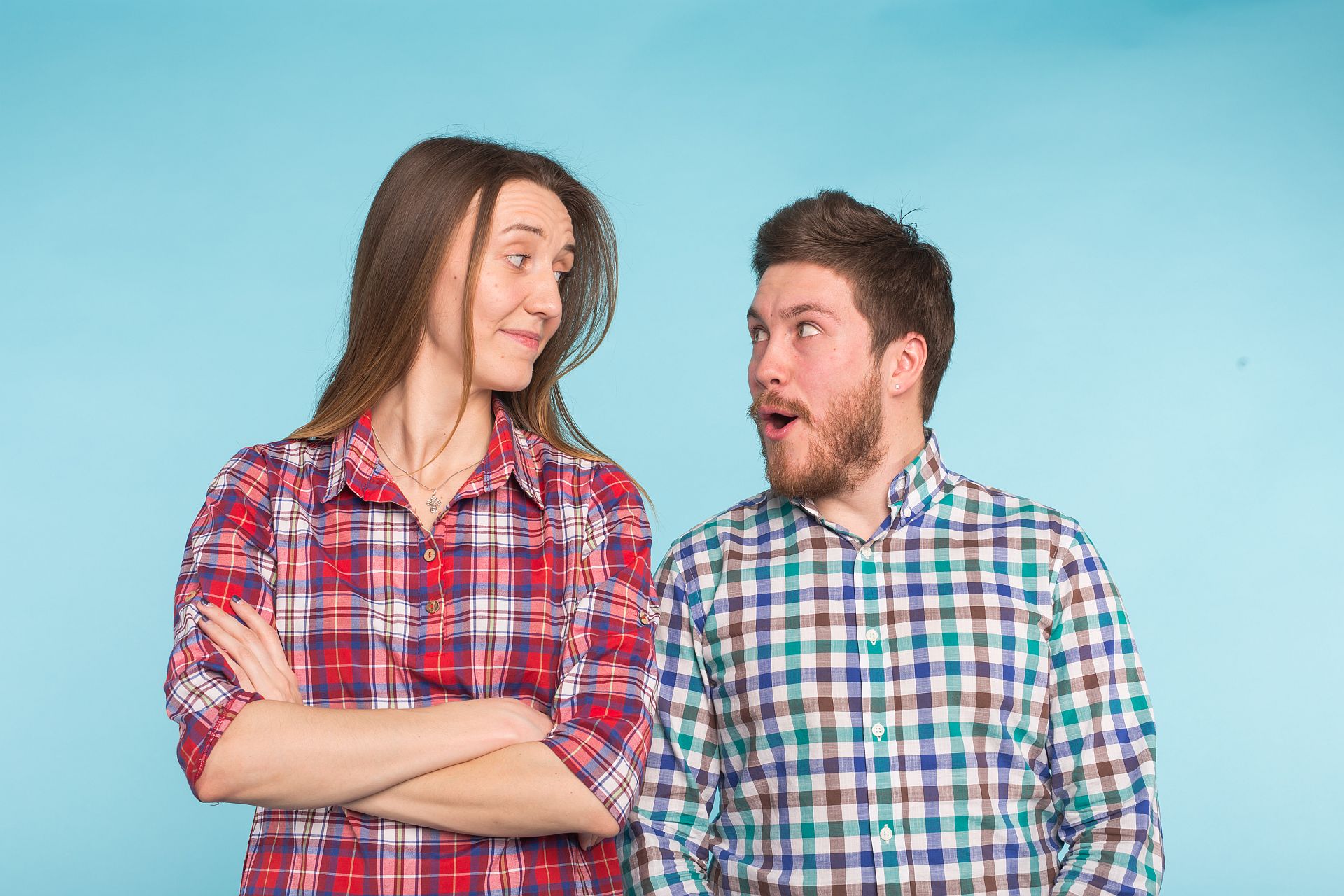 Kobieta odpowiada na pytanie czy będzie dziewczyną chłopaka, którego zna miesiąc