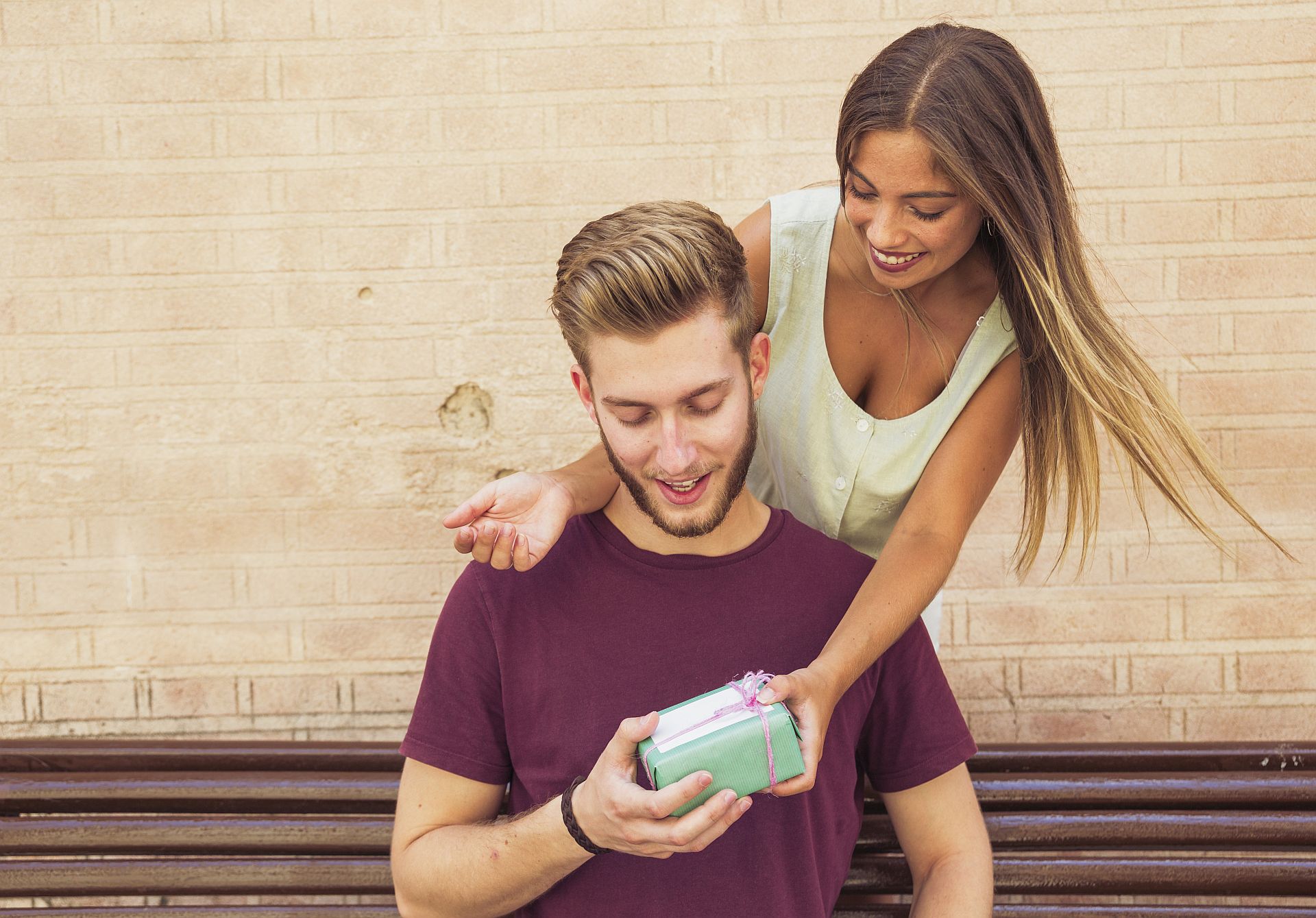 Para stosująca sexting prezentowy 