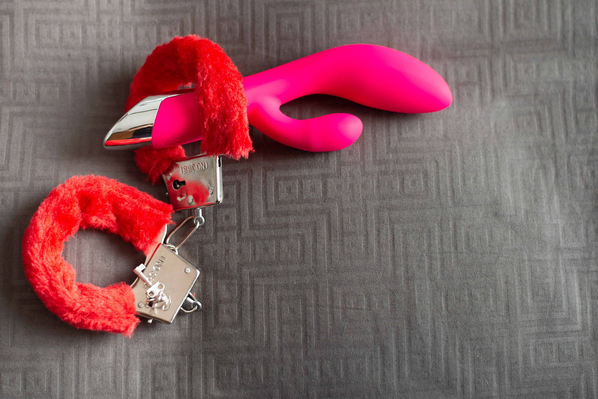 zestaw erotycznych akcesoriów dla pary 