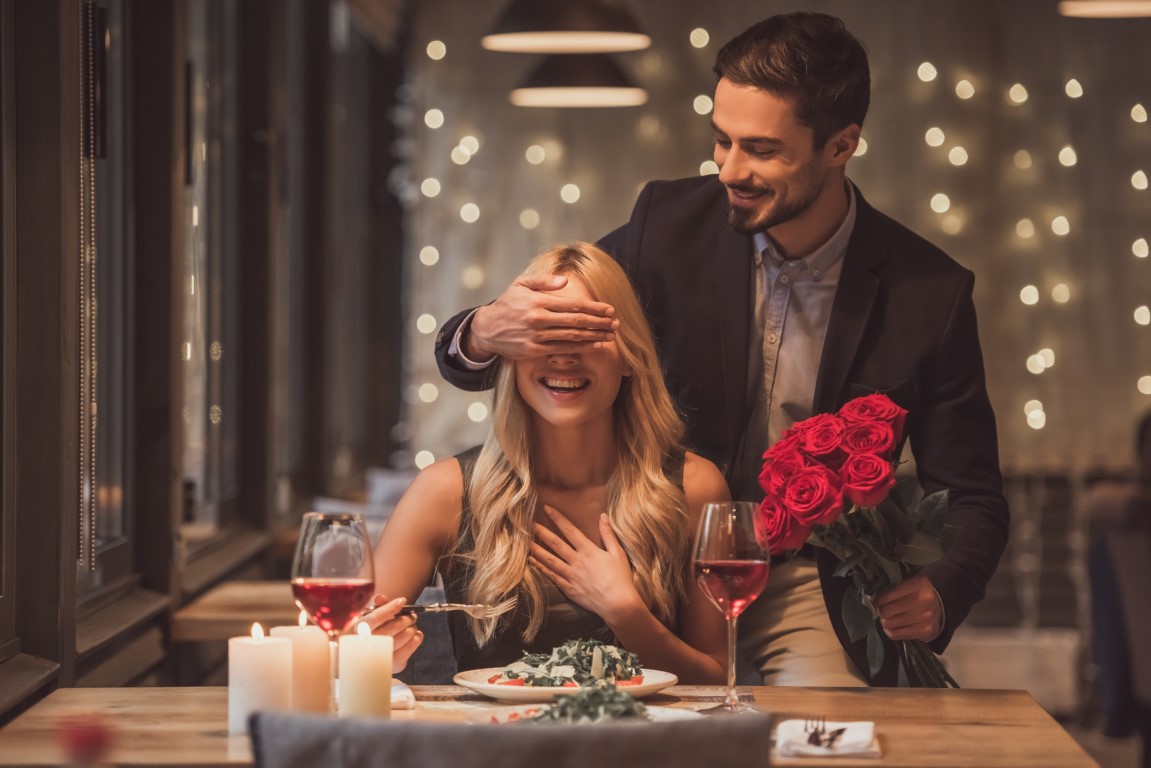 10 kreatywnych pomysłów na romantyczną randkę, które zaskoczą Twojego partnera!