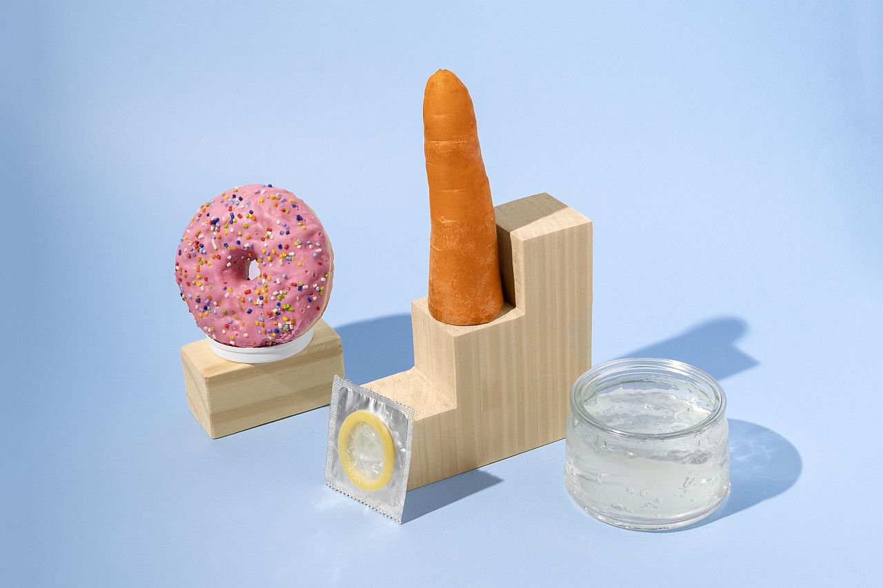 Obrzezany penis – jak zabieg wpływa na komfort i satysfakcję w łóżku?