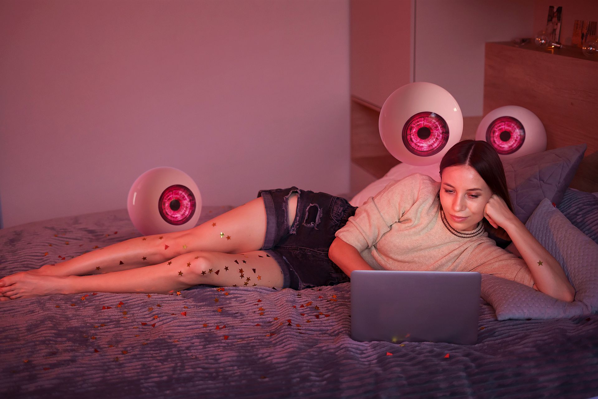 Cybersex – na czym polega i jak wpływa na relacje?