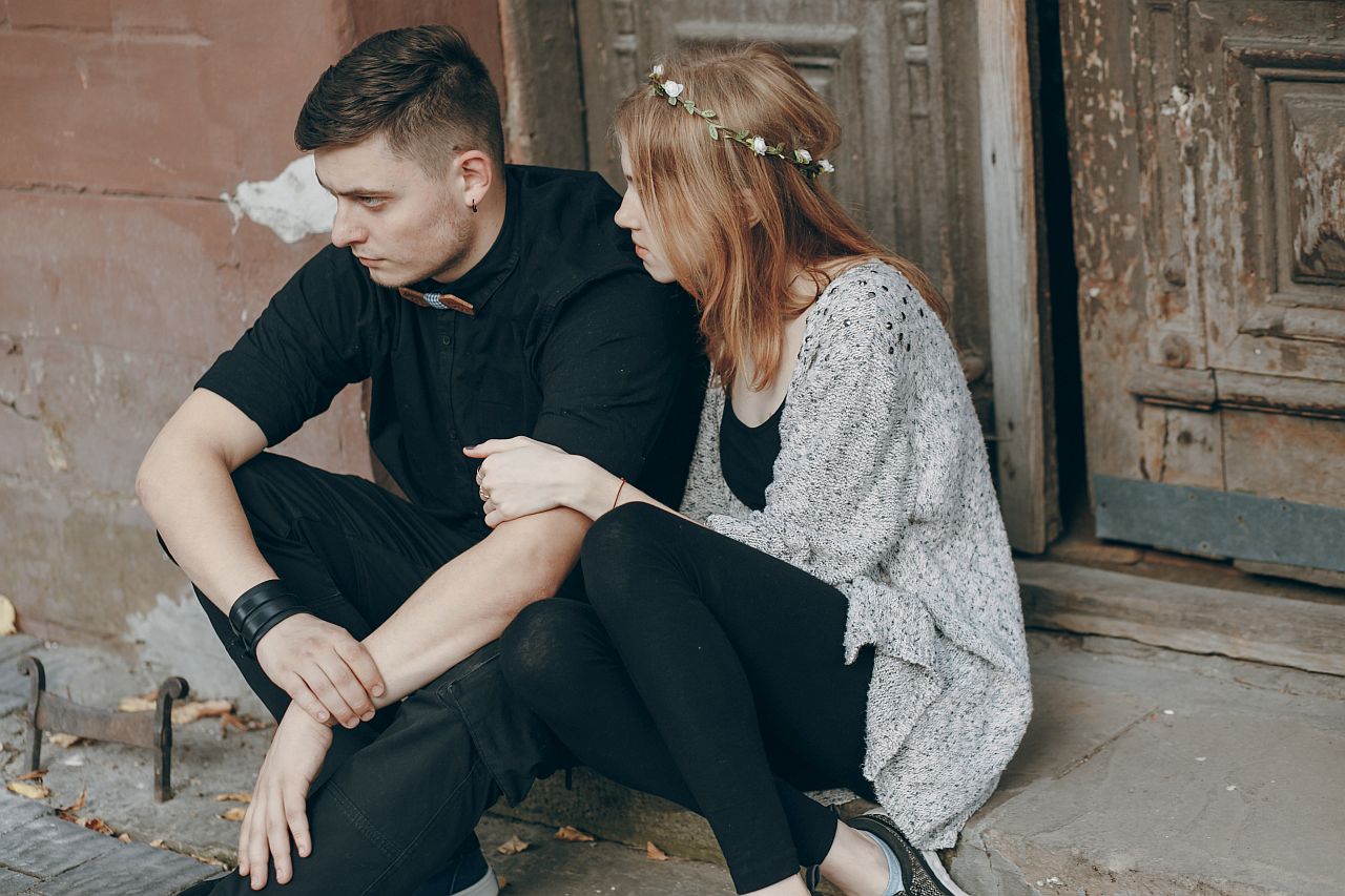 Jak pokonać samotność w związku i na nowo odkryć erotyczne połączenie?