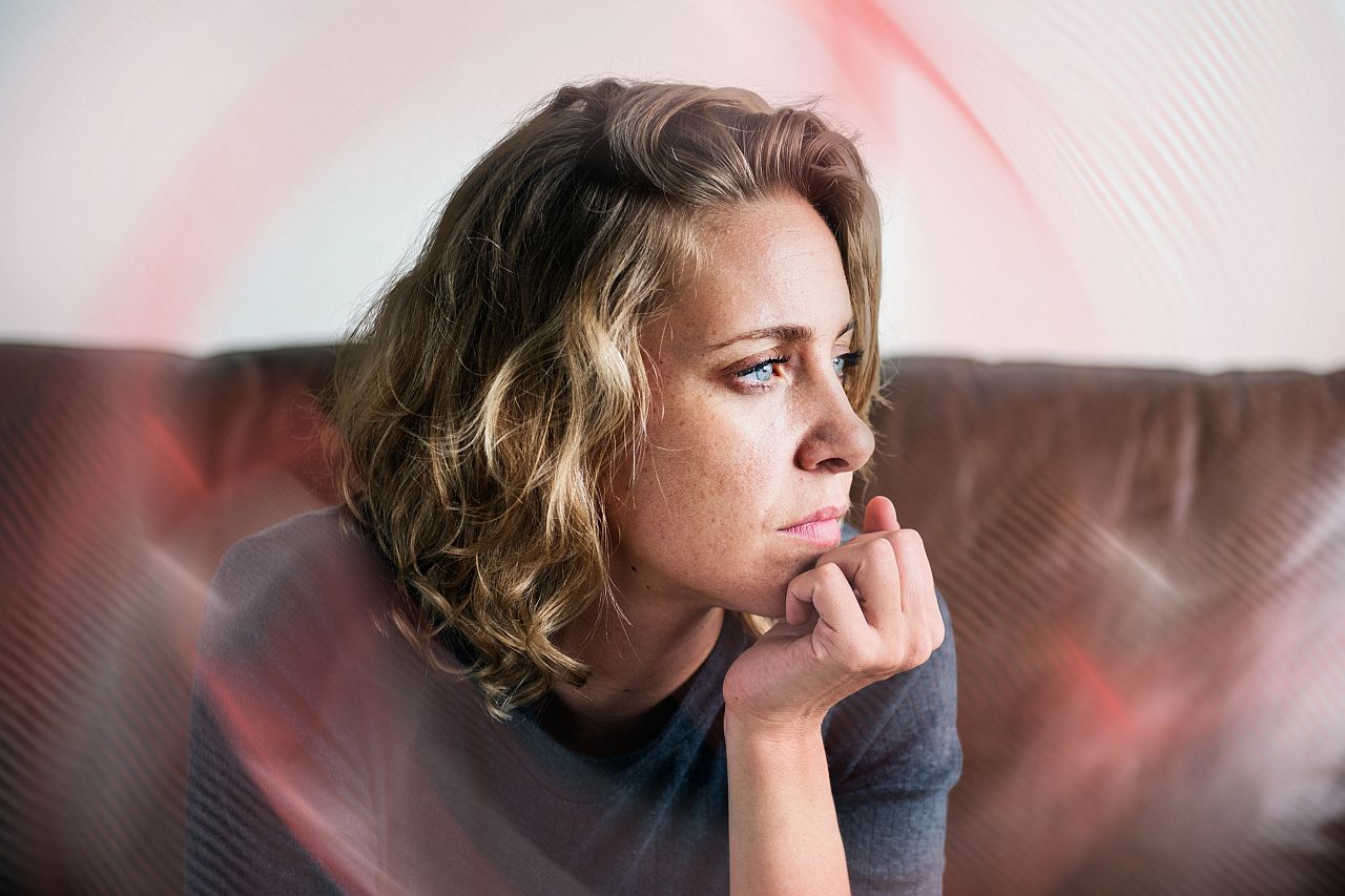 Karanie milczeniem w związku - jak rozpoznać emocjonalną manipulację?