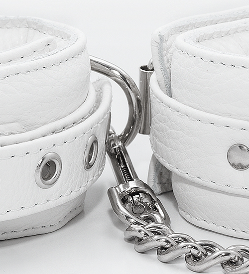 Solidne białe kajdany - skóra