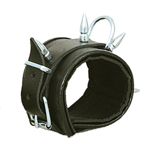 Kajdanki na nogi z kolcami