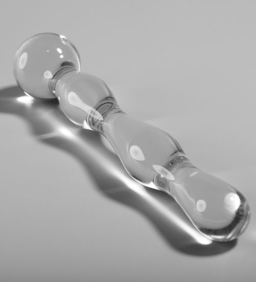 Szklane dildo z kulistą końcówką