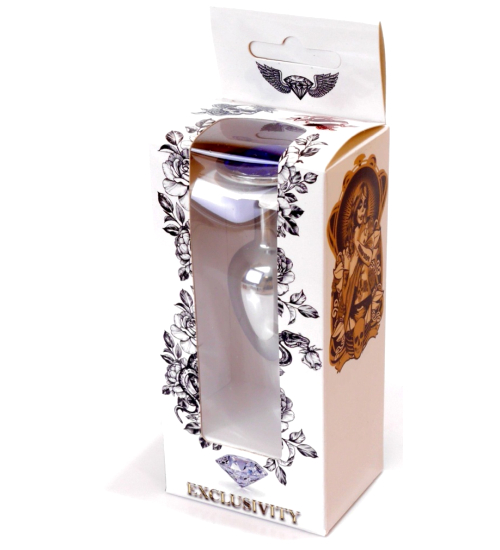 Arcypiękny plug z niebieskim diamentem