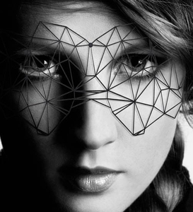 Ażurowa maska przyklejana